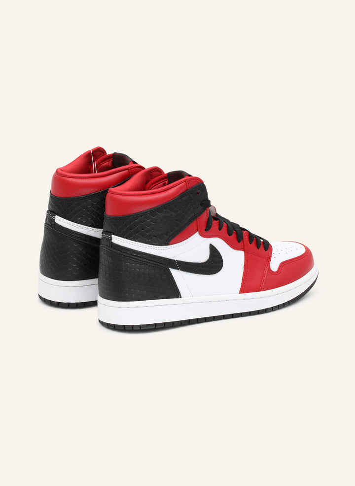 Jordan 1 Retro High Satin Snake Chicago (W)