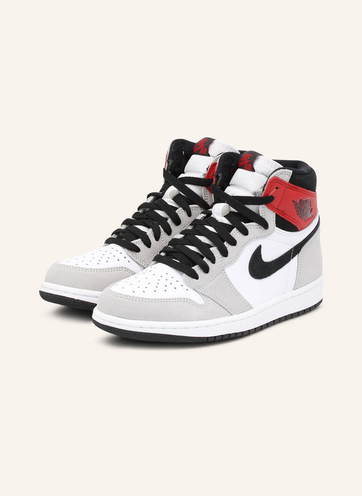 Jordan 1 Retro High Light Smoke Grey