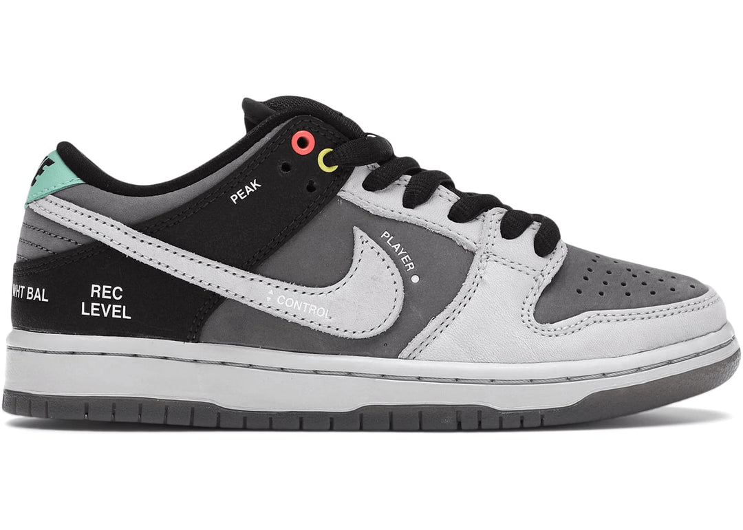 Nike SB Dunk Low VX1000